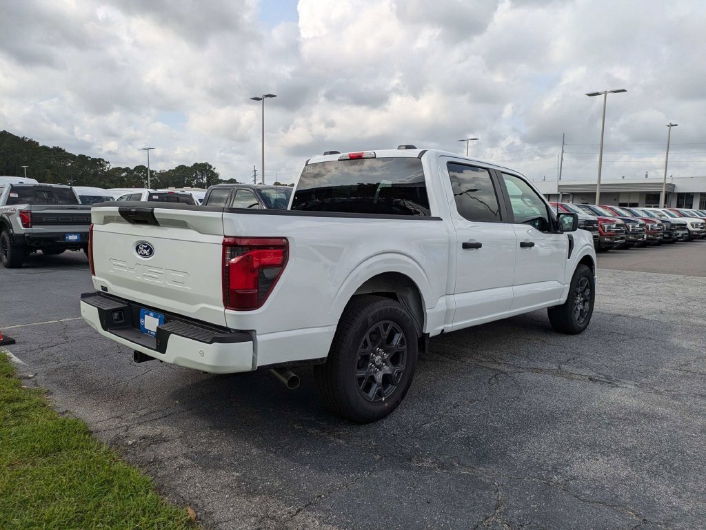 New 2026 Ford F150 Lariat w/ Equipment Group 501A Mid AWD/4WD image 4