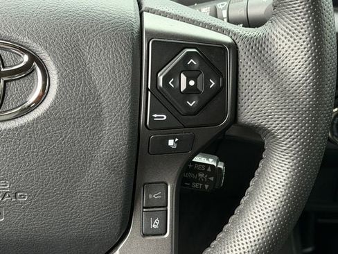 Used 2023 Toyota Tacoma TRD Off-Road AWD/4WD image 15