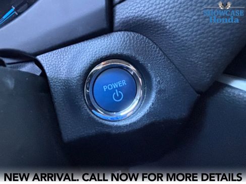 Used 2021 Toyota RAV4 XLE w/ Convenience Package AWD/4WD image 10