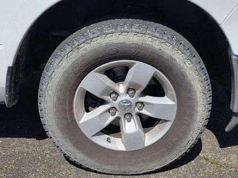 Used 2022 RAM 1500 Classic SLT w/ Electronics Group image 8