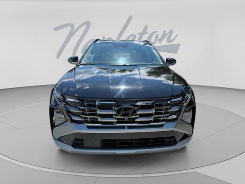 Used 2025 Hyundai Tucson Limited AWD/4WD image 2