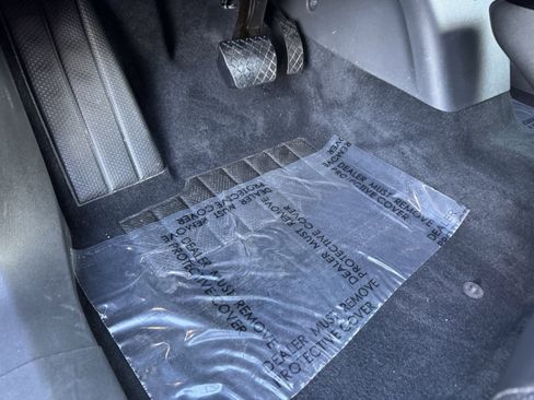 Used 2025 Volkswagen ID.4 Pro S image 19