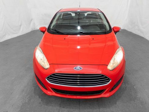 Used 2015 Ford Fiesta SE image 2