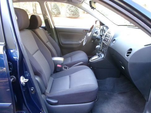 Used 2006 Pontiac Vibe w/ Security Package image 15