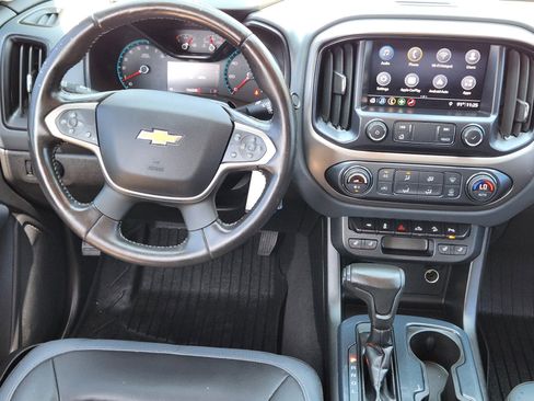 Used 2019 Chevrolet Colorado Z71 RWD image 9