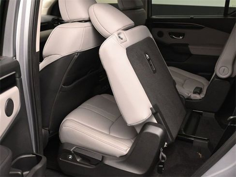 Used 2023 Honda Pilot EX-L image 36