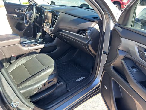 Used 2020 Chevrolet Traverse Premier image 39