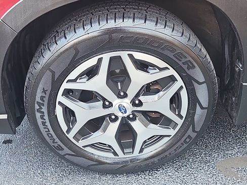 Used 2021 Subaru Forester Premium image 4