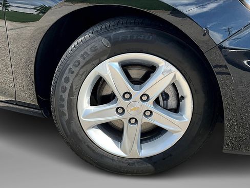 Used 2020 Chevrolet Malibu LS image 8