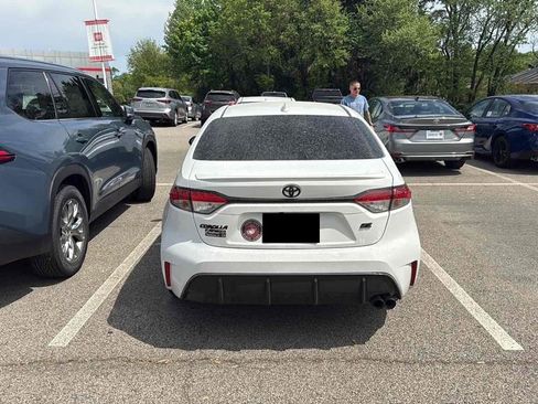 Used 2023 Toyota Corolla SE FWD image 5