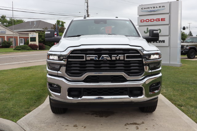 Used 2025 RAM 2500 Big Horn AWD/4WD image 6