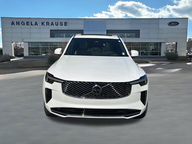 Used 2025 Volvo XC90 B6 Ultra AWD/4WD image 2