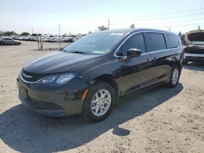 Used 2018 Chrysler Pacifica LX