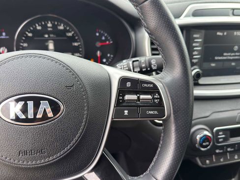 Used 2019 Kia Sorento SX w/ SX Touring Package FWD image 16