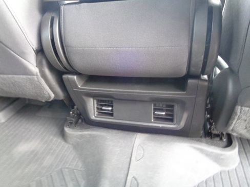 Used 2023 Chevrolet Silverado 2500 LT AWD/4WD image 60