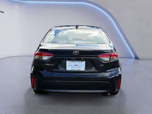 Used 2024 Toyota Corolla LE FWD image 5