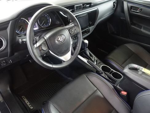 Used 2018 Toyota Corolla XSE FWD image 10