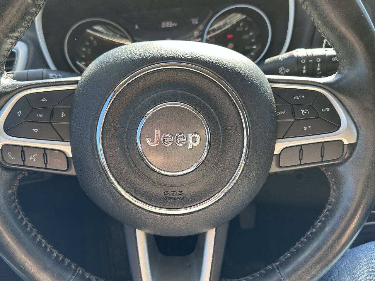 Used 2018 Jeep Compass Latitude w/ Popular Equipment Group AWD/4WD image 20