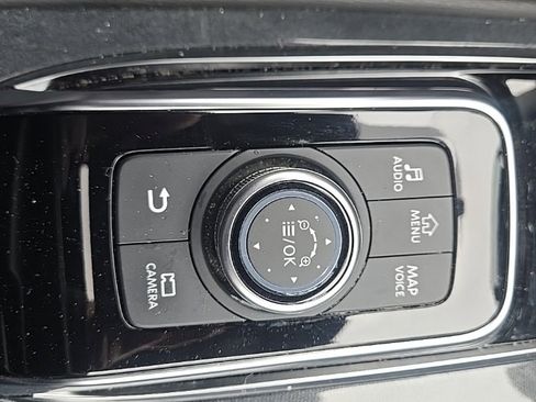 Used 2024 Nissan Armada SL w/ Midnight Edition Package image 22