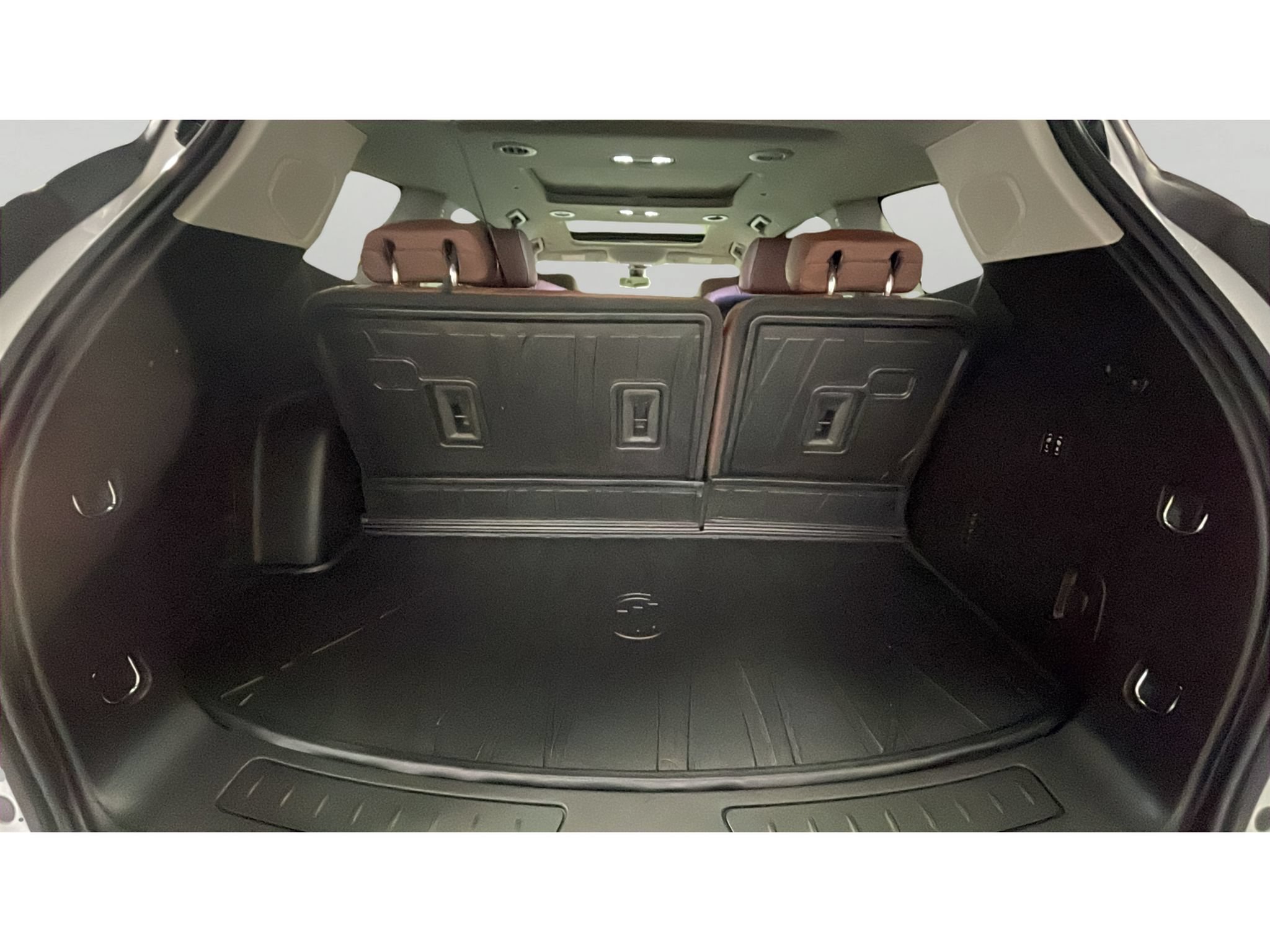 Used 2021 Buick Enclave Avenir w/ Avenir Technology Package AWD/4WD image 16