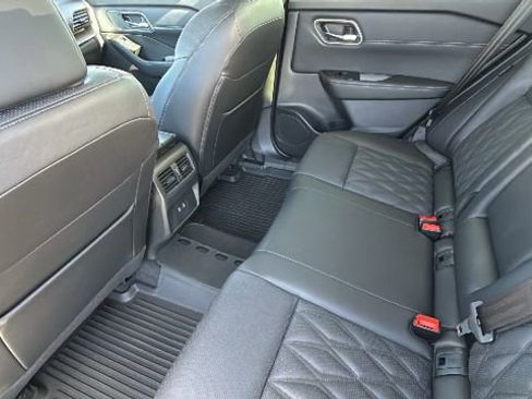 New 2026 Nissan Rogue Platinum AWD/4WD image 24