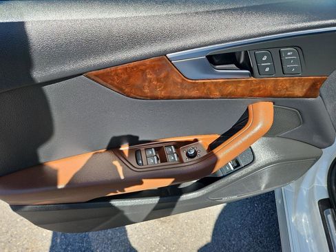 Used 2018 Audi A4 2.0T allroad Premium Plus AWD/4WD image 18