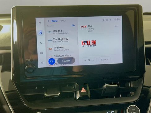 Certified 2025 Toyota Corolla Cross XLE FWD image 15
