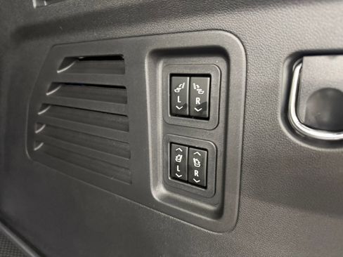 New 2026 Chevrolet Traverse RS w/ LPO, Floor Liner Package image 31