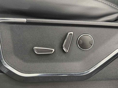 Used 2022 Ford F150 Lariat w/ Equipment Group 502A High image 32