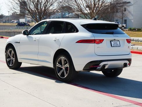 Used 2020 Jaguar F-PACE S image 3