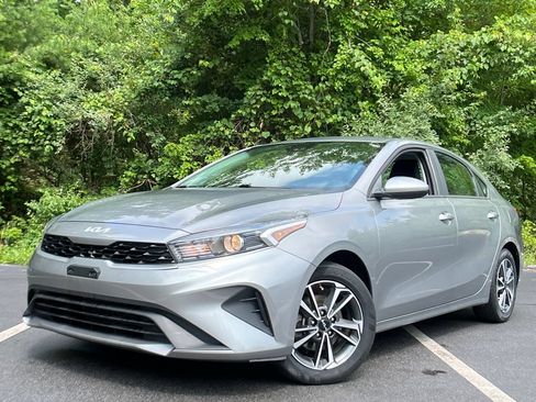 Used 2023 Kia Forte LXS FWD image 1