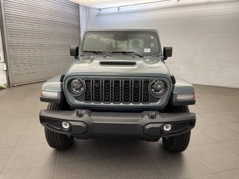 New 2026 Jeep Gladiator Sport image 6