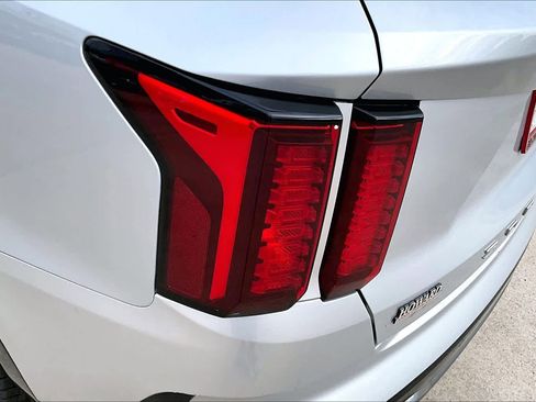 Used 2022 Kia Sorento S FWD image 29