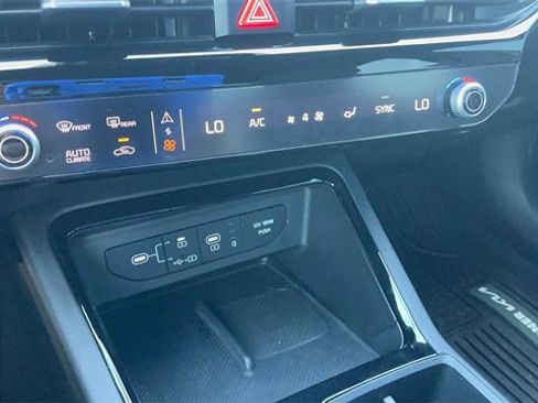 Used 2025 Kia K5 GT-Line w/ GT-Line Premium Package image 23