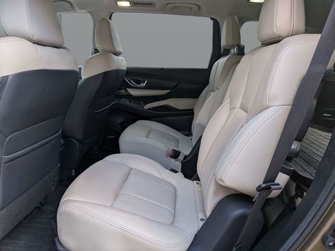 Used 2023 Subaru Ascent Limited w/ Technology Package AWD/4WD image 16