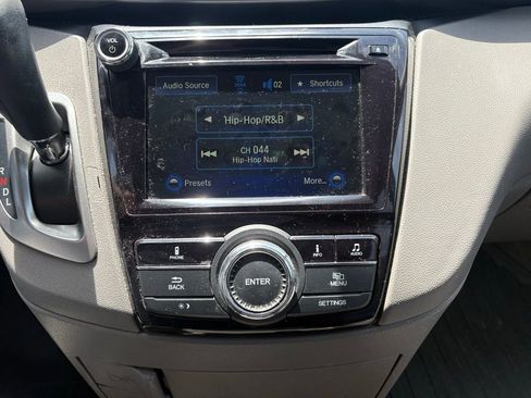 Used 2015 Honda Odyssey EX-L image 22