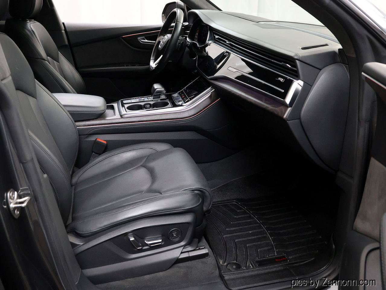 Used 2019 Audi Q8 Prestige AWD/4WD image 38