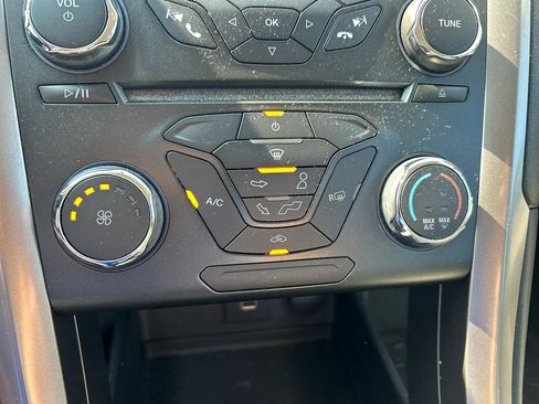 Used 2018 Ford Fusion S FWD image 17