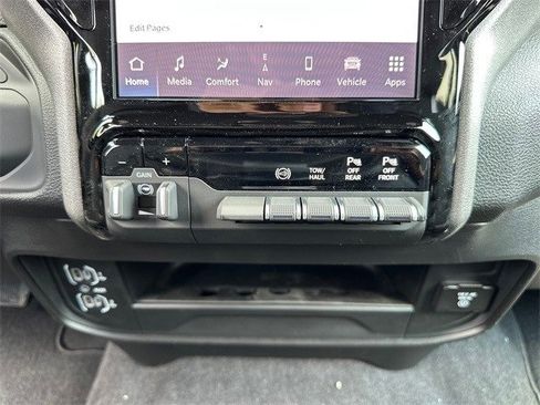 New 2025 RAM 3500 Tradesman image 19