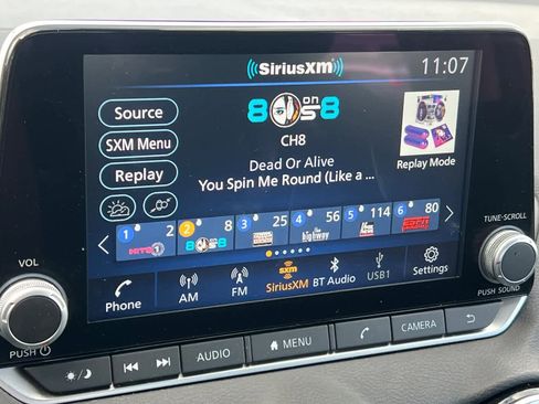 Used 2025 Nissan Sentra SV image 18