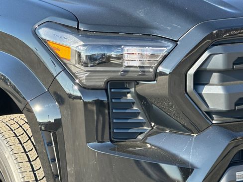 New 2026 Toyota Tacoma SR5 image 28