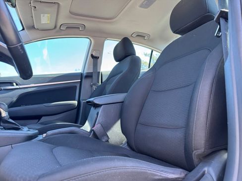 Used 2020 Hyundai Elantra Value Edition w/ Cargo Package (C1) image 16