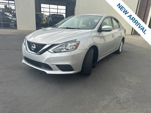 Used 2019 Nissan Sentra SV FWD image 3