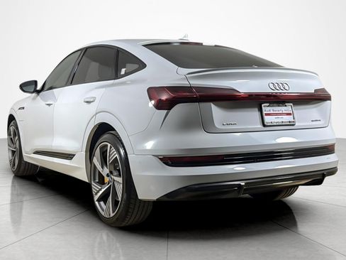 Used 2023 Audi e-tron Prestige w/ Prestige Package AWD/4WD image 3