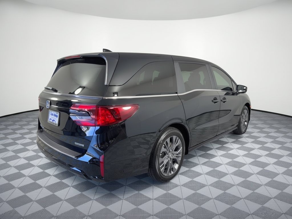 New 2027 Honda Odyssey Touring image 9