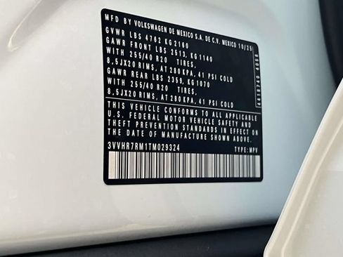 New 2026 Volkswagen Tiguan SE R-Line FWD image 27