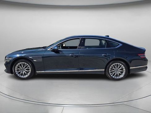 Certified 2023 Genesis G80 2.5T image 3