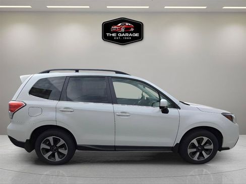 Used 2017 Subaru Forester 2.5i Limited AWD/4WD image 6