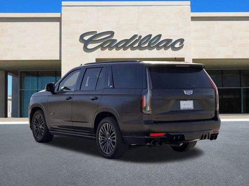 Used 2024 Cadillac Escalade V image 8