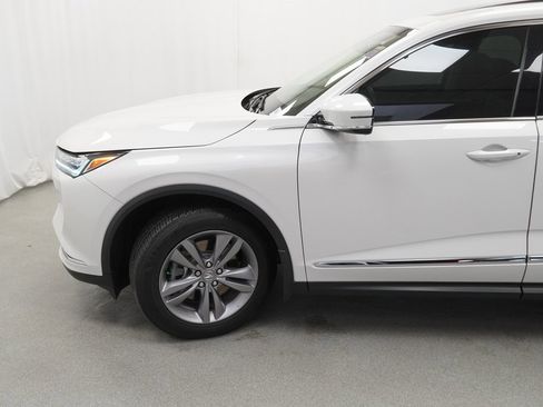 Used 2024 Acura MDX SH-AWD image 15
